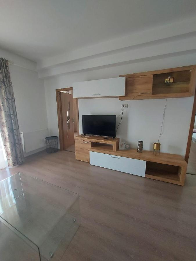 Jolie Art Apartment Braila Exterior photo